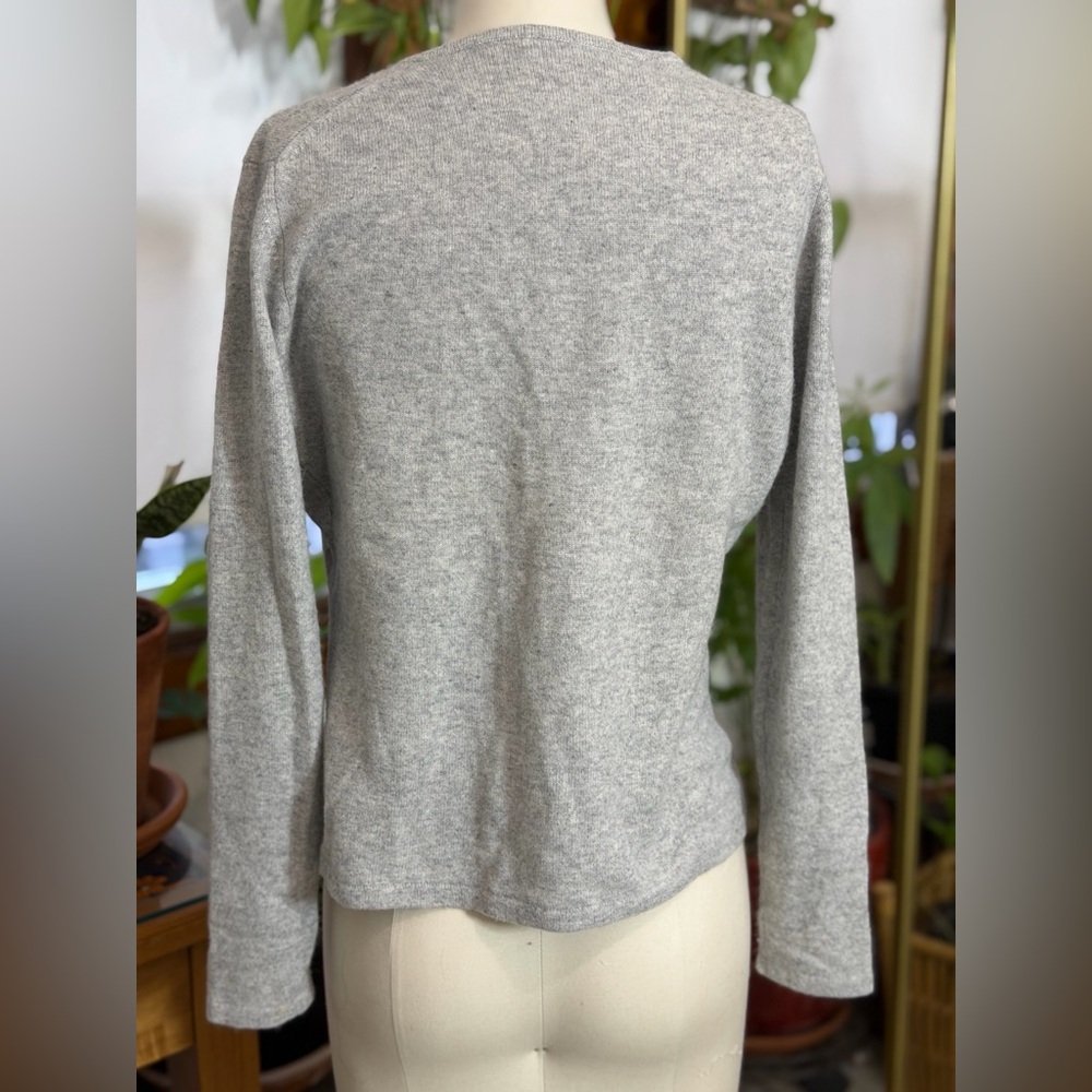 Lord & Taylor 100% Cashmere 2-Ply Button Front Cardigan Gray M Quiet Luxury - Picture 4 of 5